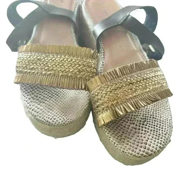 Chinese Laundry Sandals - Picture 2 of 4